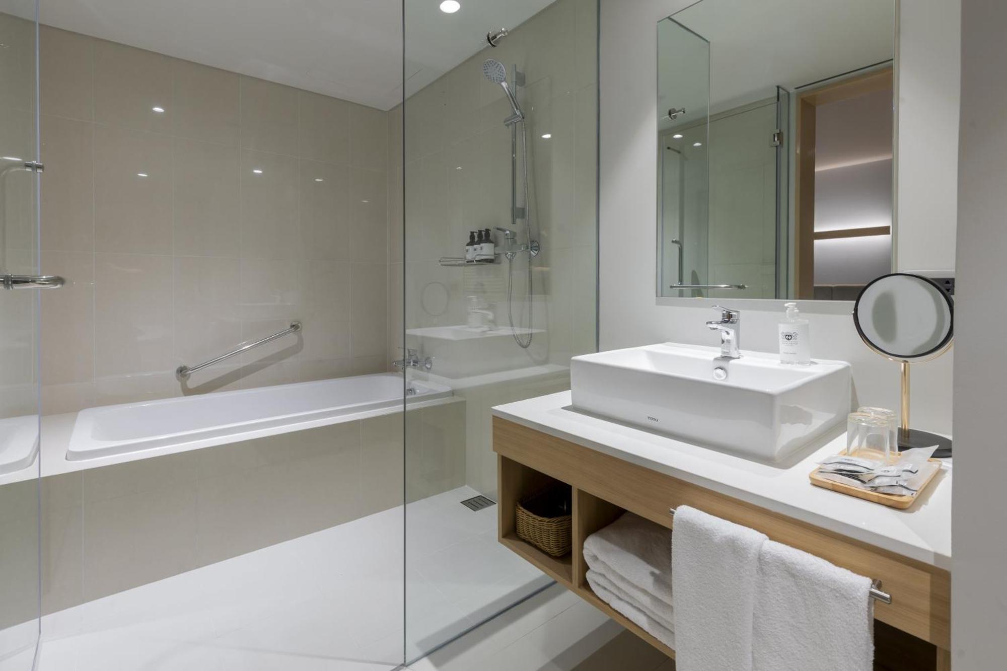 Nishitetsu Hotel Croom Bangkok Silom Kültér fotó